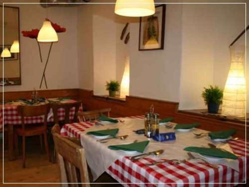 Gasthaus Falbesoner Apartamento Gschnitz Exterior foto