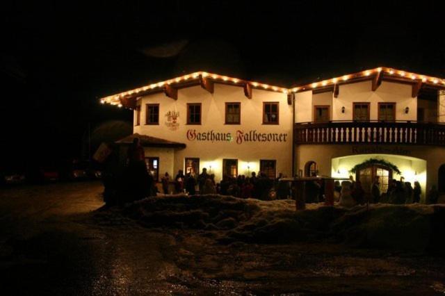 Gasthaus Falbesoner Apartamento Gschnitz Exterior foto